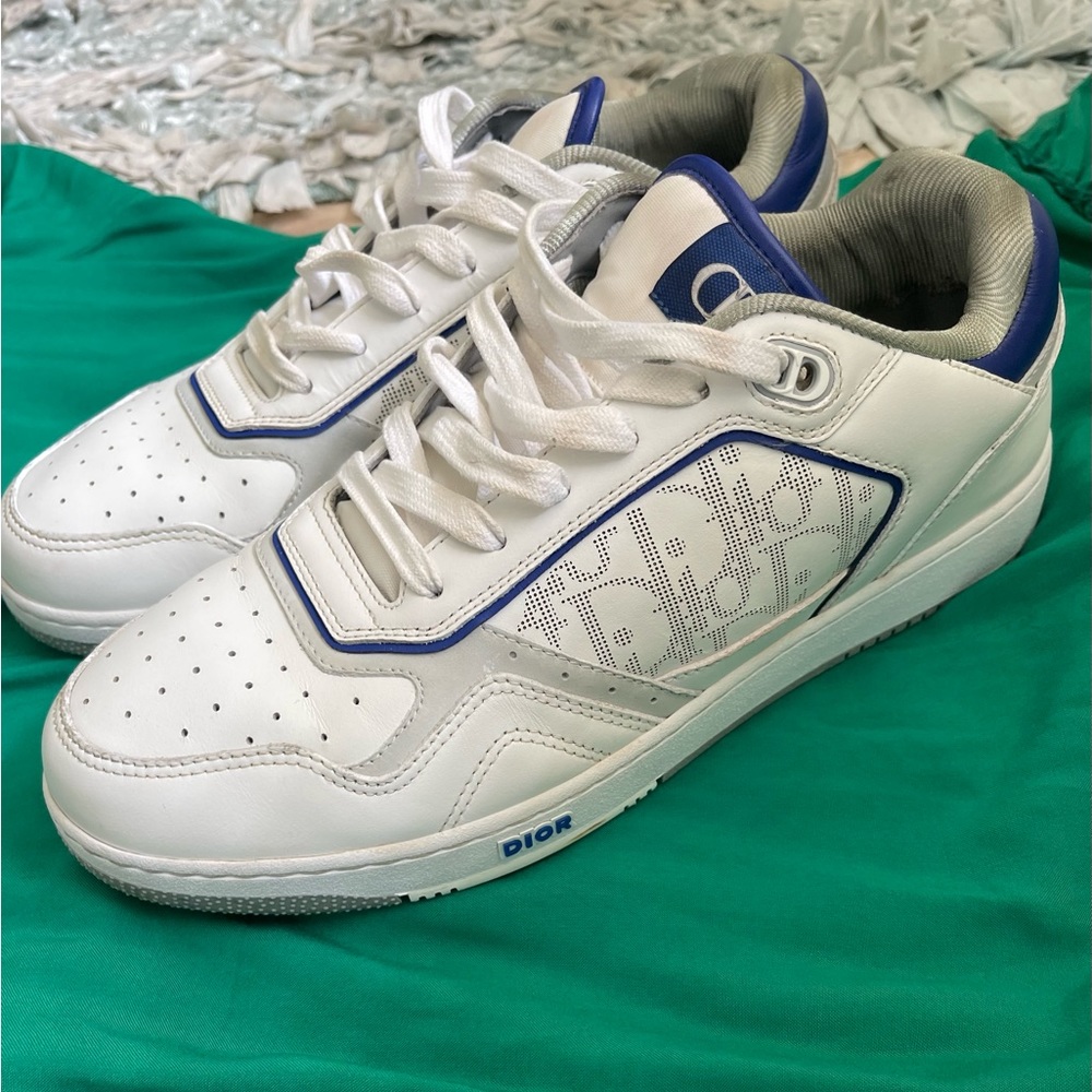 Used DiorB27 White And Purple Smooth Calfskin With White Dior Leather Sneakers. - Picture 6 of 10